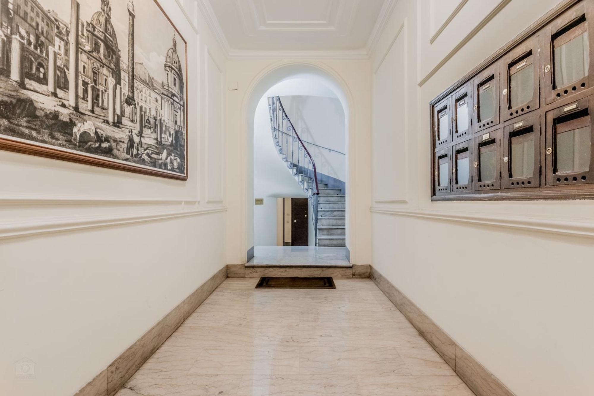 Apartment Magnanapoli 2024